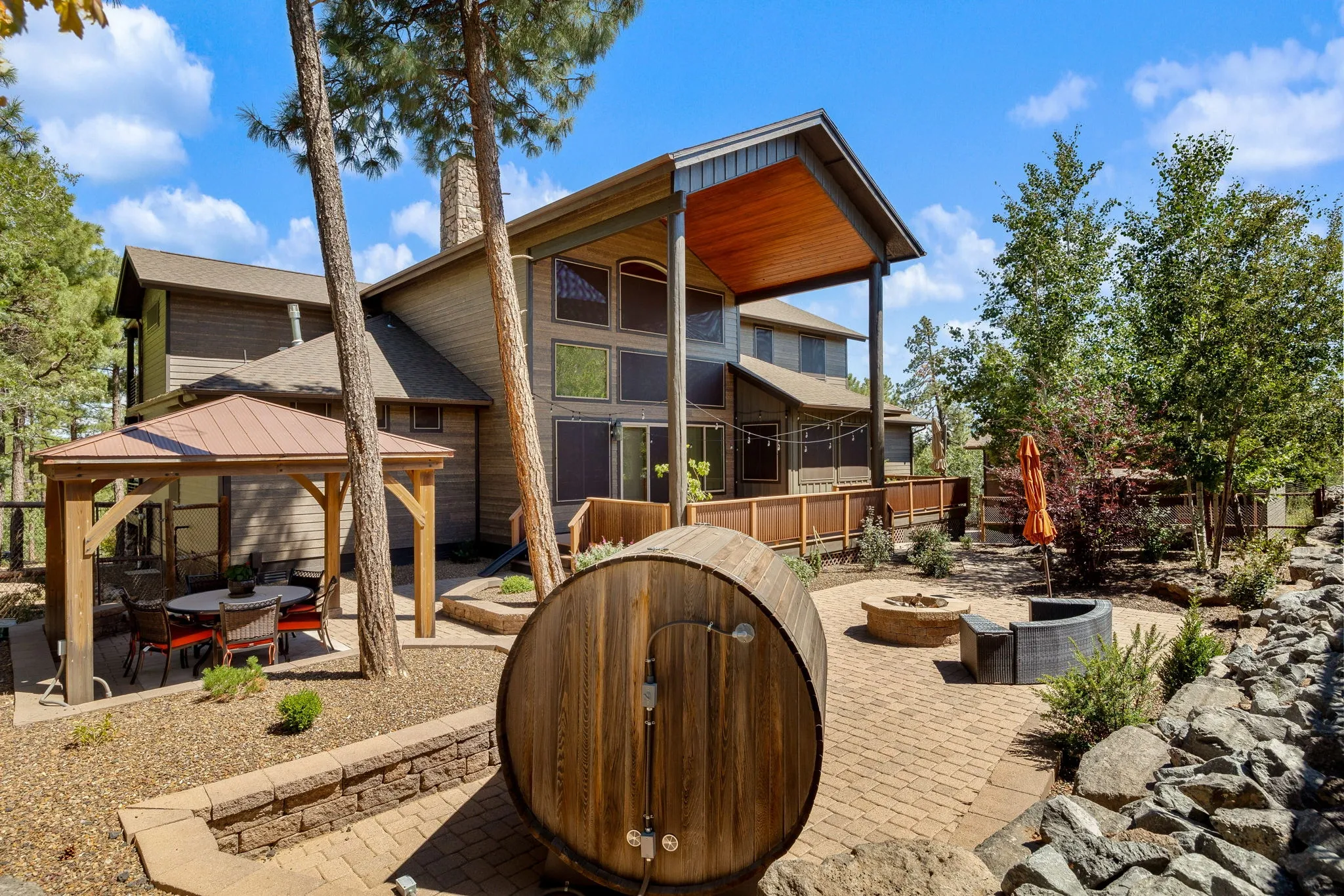 Pines to Vines lifestyle image